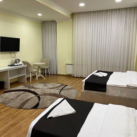 Queens 2 Hotel Tashkent Luaran gambar