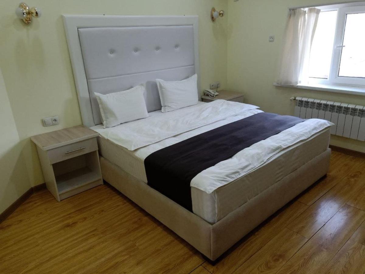 Queens 2 Hotel Tashkent Luaran gambar