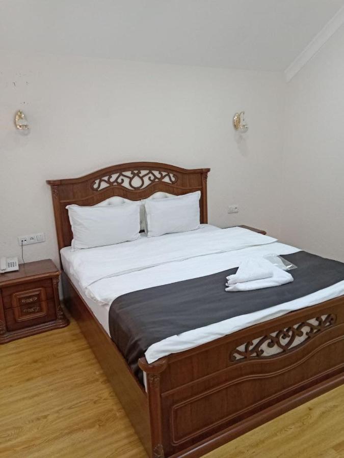 Queens 2 Hotel Tashkent Luaran gambar