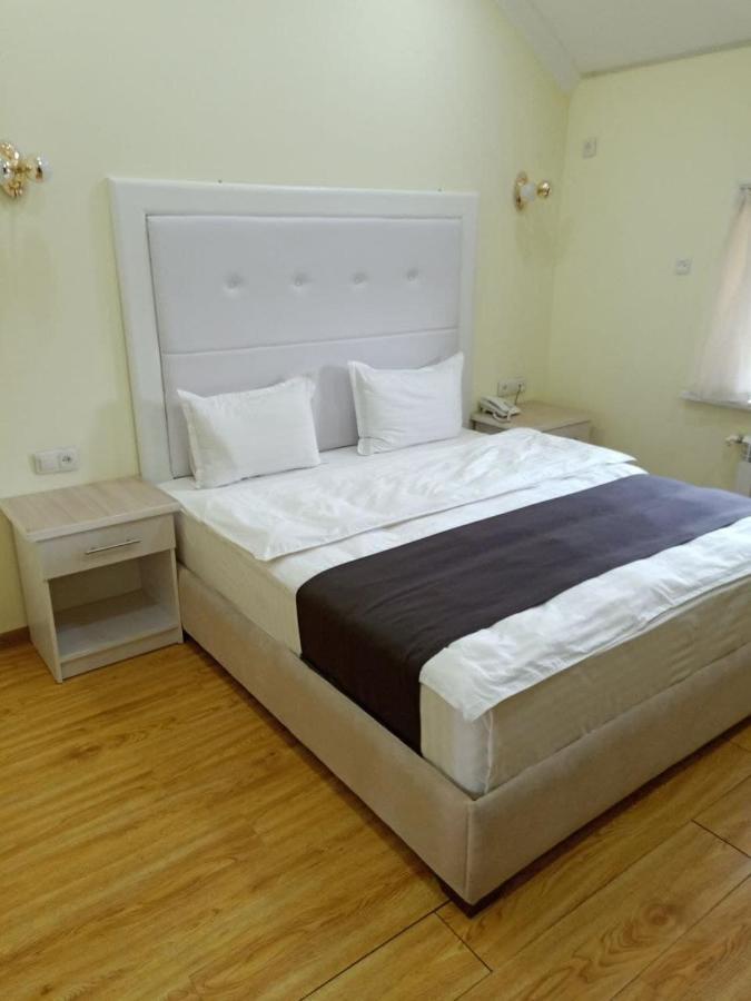 Queens 2 Hotel Tashkent Luaran gambar