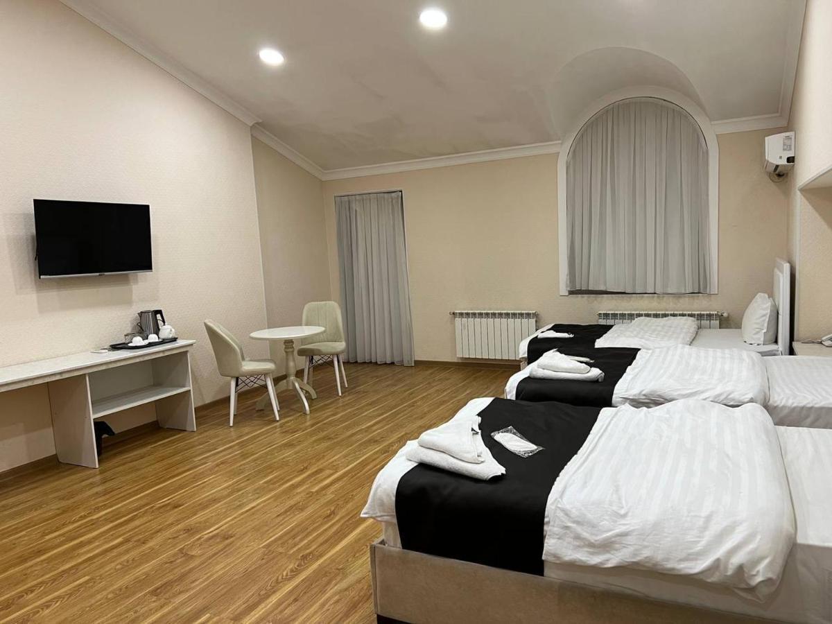 Queens 2 Hotel Tashkent Luaran gambar